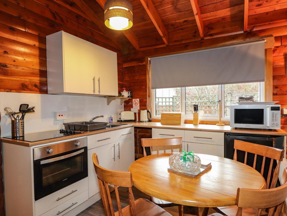 Spruce Lodge Strathpeffer Luaran gambar